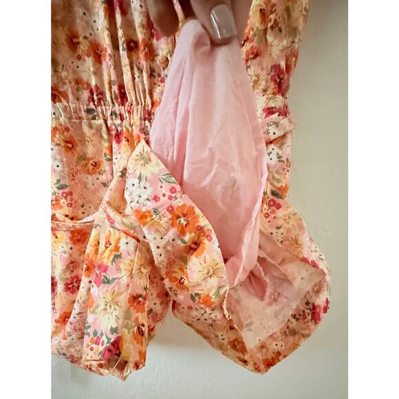 Fate Women's Floral Button Front Romper Elastic Waist Puff Sleeve Tie Belt NWT M - Picture 10 of 13